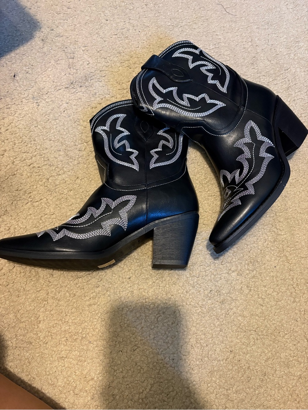 Kiss Black Western Embroidered Block Heel Boots - worn once
